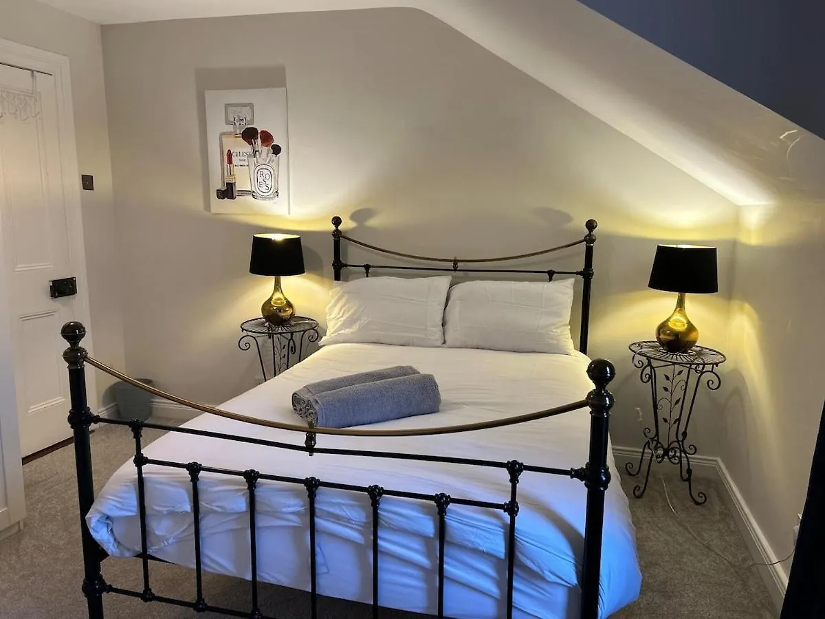 Dom wakacyjny Luxurious, Newly Renovated, Victorian Home Belfast